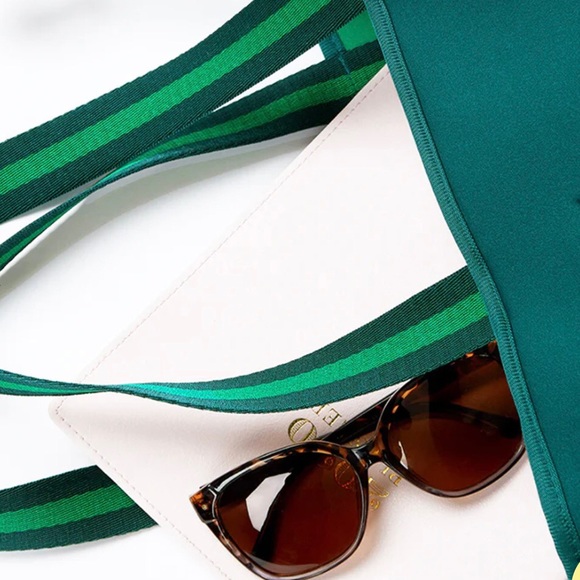 Summersalt "The Perfect Tote" - Picture 5 of 13